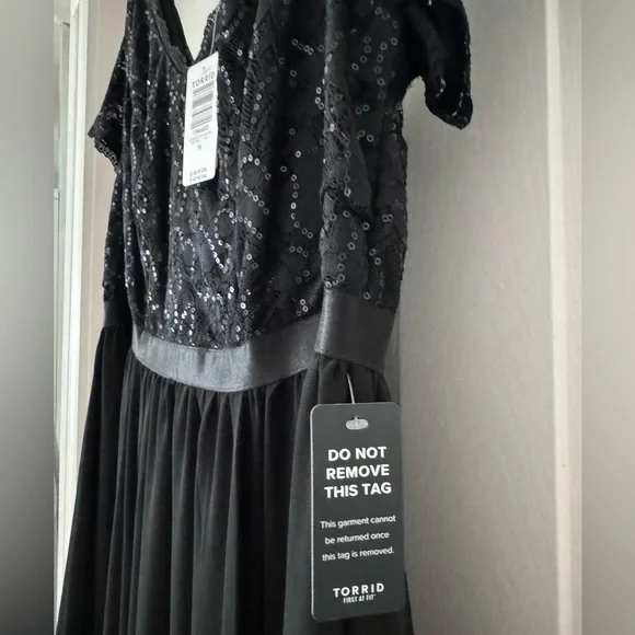NWT Torrid Special Occasion Dress - Picture 6 of 12